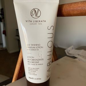 Brand New!Vita Liberata SelfTanning Gradual Lotion